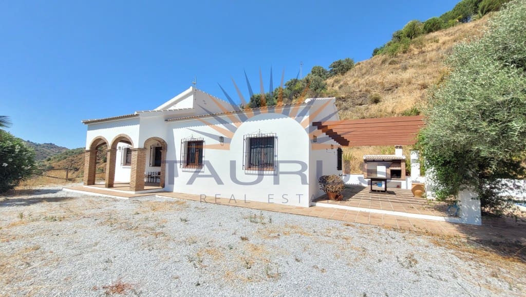 3 slaapkamer Villa te koop in Archez met zwembad - € 349.000 (Ref: 9106420)