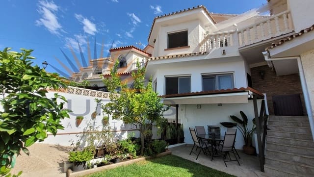 3 soverom Hus til salgs i Almayate, Vélez-Málaga med svømmebasseng garasje - € 389 000 (Ref: 9137321)