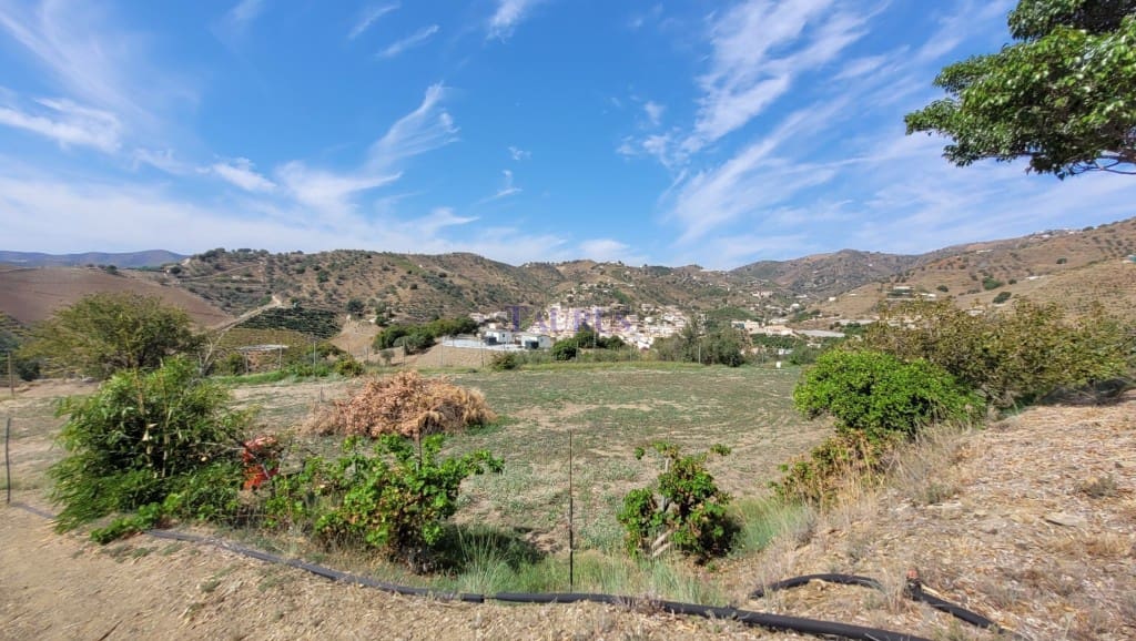 2 soveværelse Finca/Landehus til salg i Cajiz med swimmingpool - € 350.000 (Ref: 9146968)