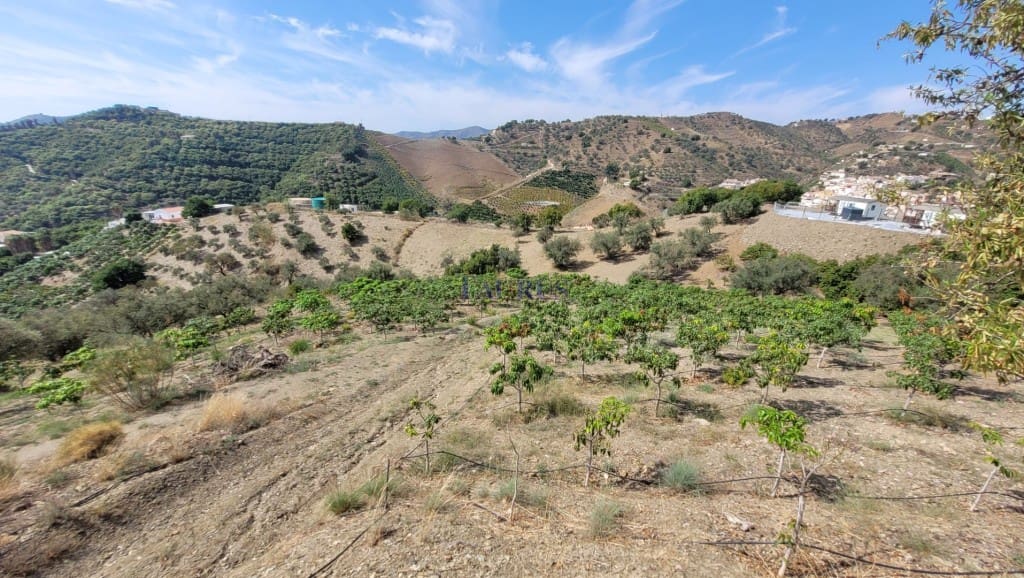 2 soveværelse Finca/Landehus til salg i Cajiz med swimmingpool - € 350.000 (Ref: 9146968)