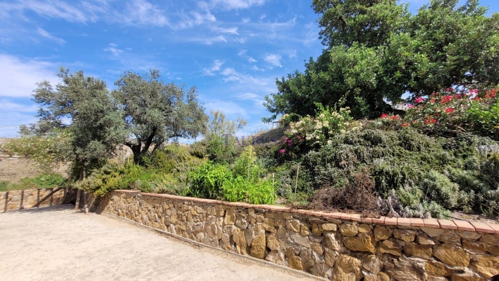 2 soveværelse Finca/Landehus til salg i Cajiz med swimmingpool - € 350.000 (Ref: 9146968)