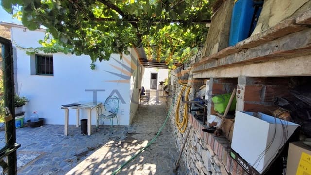 Finca/Landehus til salg i Cómpeta - € 72.000 (Ref: 9149150)
