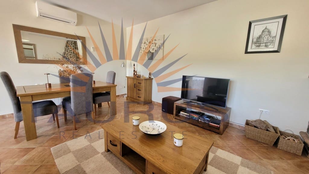 3 soveværelse Villa til salg i Canillas de Albaida med swimmingpool - € 475.000 (Ref: 9153824)