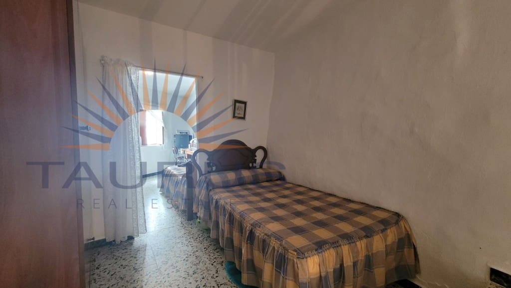 5 sypialnia Dom na sprzedaż w Salares z garażem - 160 000 € (Ref: 9153825)