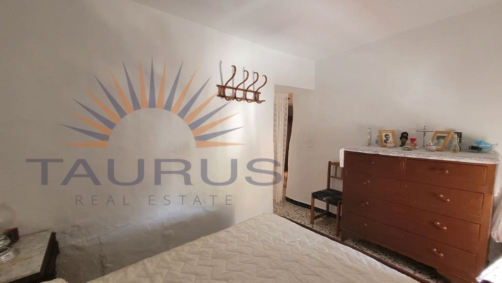 5 sypialnia Dom na sprzedaż w Salares z garażem - 160 000 € (Ref: 9153825)