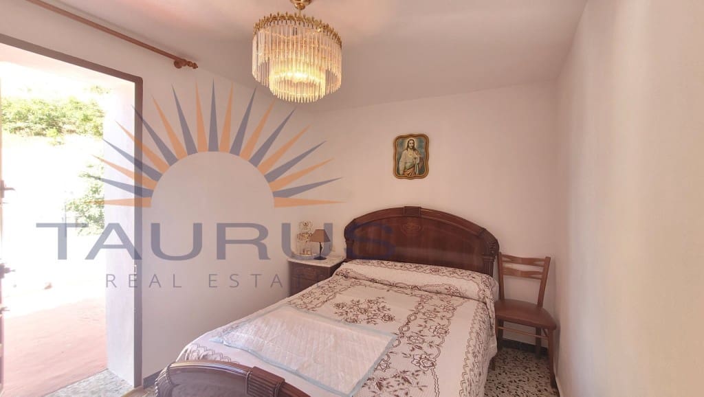 5 sypialnia Dom na sprzedaż w Salares z garażem - 160 000 € (Ref: 9153825)