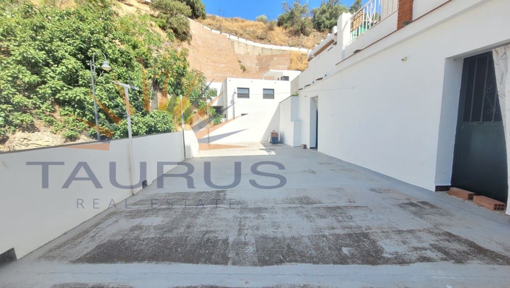 5 sypialnia Dom na sprzedaż w Salares z garażem - 160 000 € (Ref: 9153825)