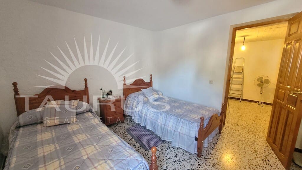 5 camera da letto Casa in vendita in Salares con garage - 160.000 € (Rif: 9153825)