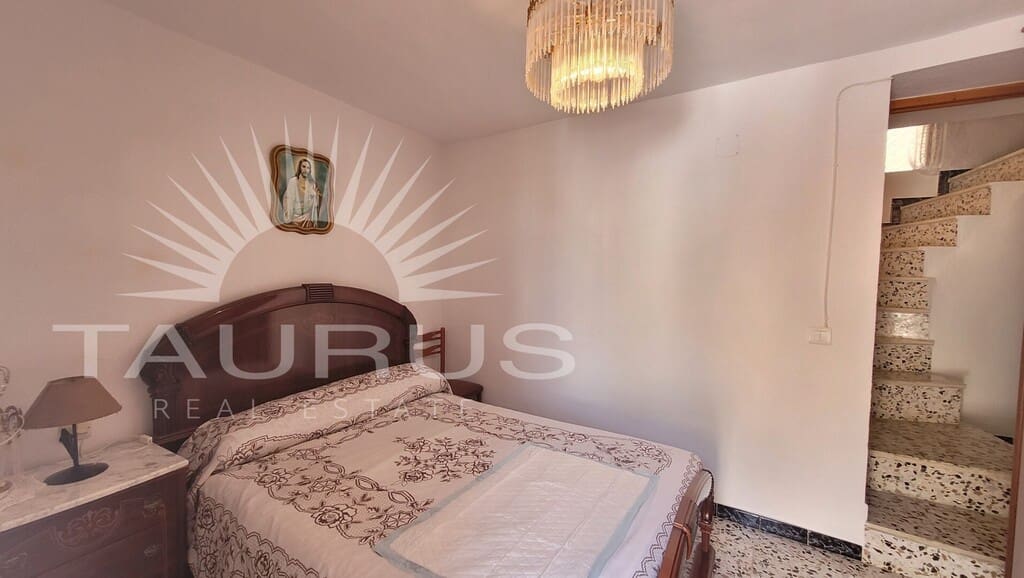 5 camera da letto Casa in vendita in Salares con garage - 160.000 € (Rif: 9153825)