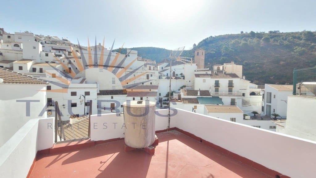 2 bedroom Townhouse for sale in Salares - € 107,000 (Ref: 9171722)