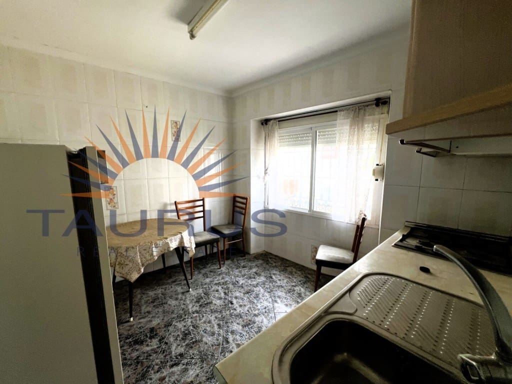 5 soveværelse Byhus til salg i Competa - € 194.000 (Ref: 9185642)