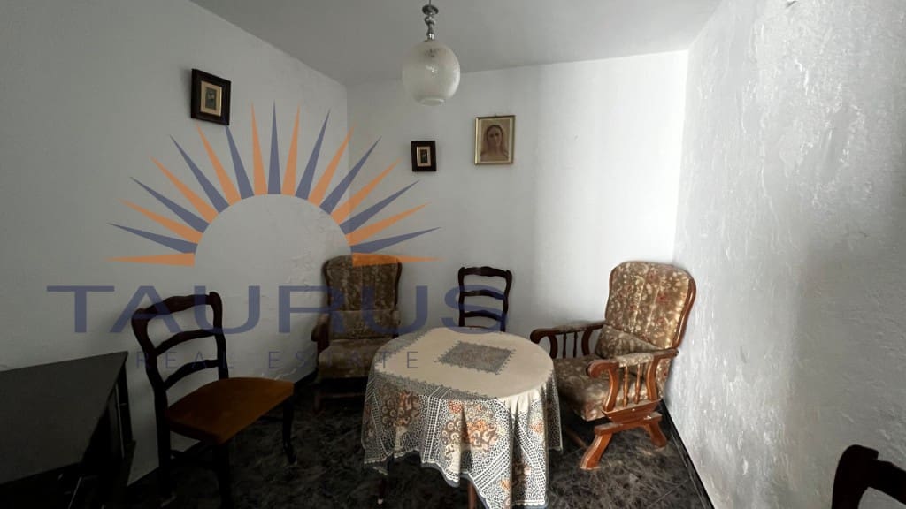 5 soveværelse Byhus til salg i Competa - € 194.000 (Ref: 9185642)