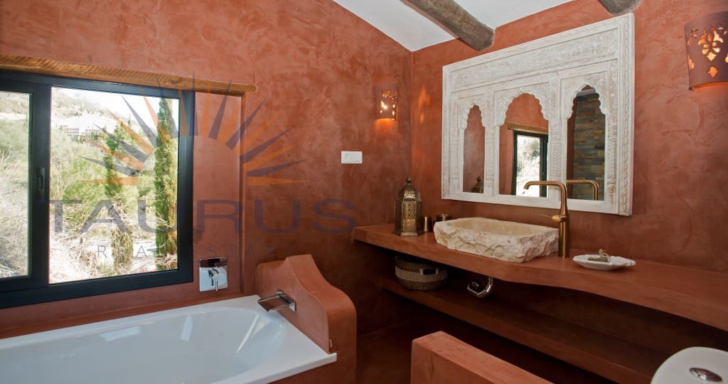 4 sypialnia Willa na sprzedaż w Canillas de Aceituno z basenem - 849 000 € (Ref: 9204759)