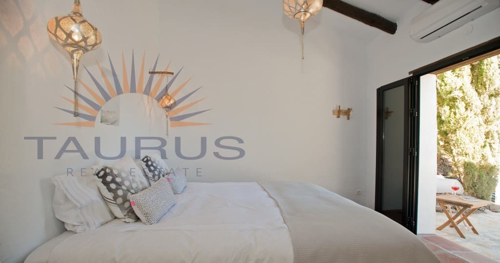 4 sypialnia Willa na sprzedaż w Canillas de Aceituno z basenem - 849 000 € (Ref: 9204759)