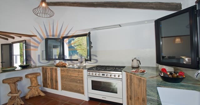 4 sovrum Villa till salu i Canillas de Aceituno med pool - 849 000 € (Ref: 9204759)