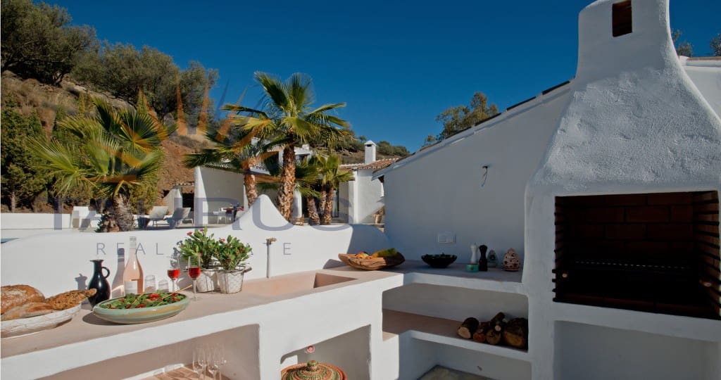 4 sypialnia Willa na sprzedaż w Canillas de Aceituno z basenem - 849 000 € (Ref: 9204759)