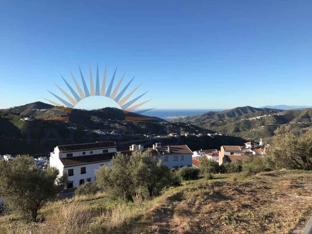 4 soveværelse Villa til salg i Competa med swimmingpool garage - € 495.000 (Ref: 9204760)