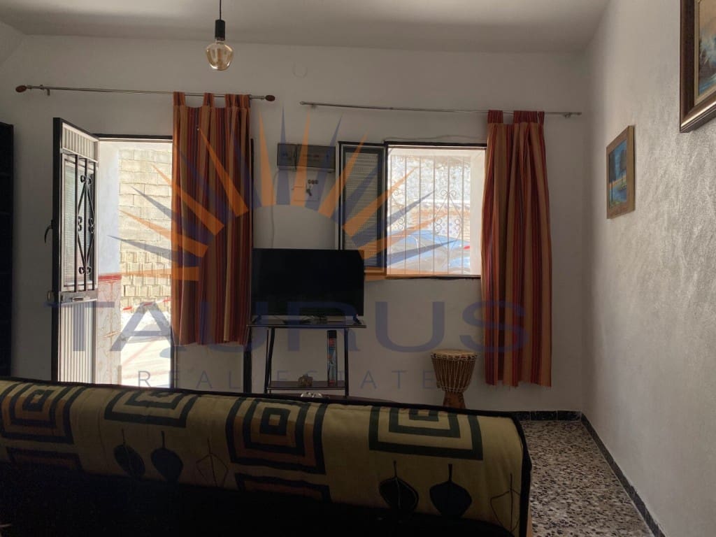 2 soveværelse Byhus til salg i Sedella med garage - € 75.000 (Ref: 9243235)