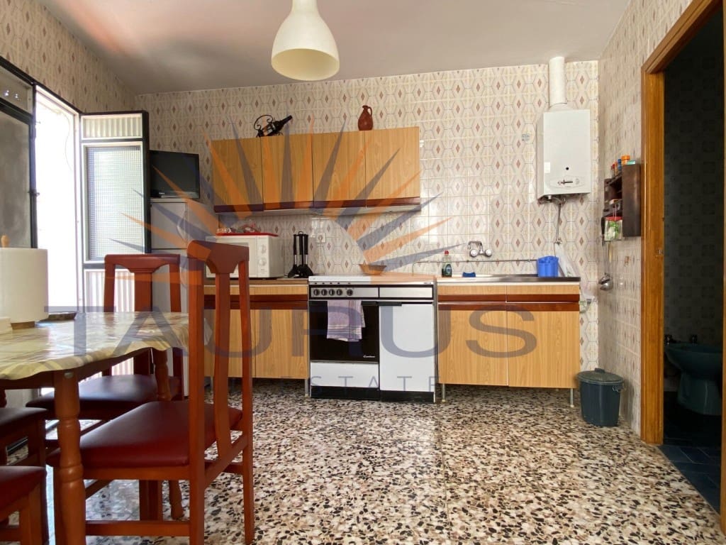 2 soveværelse Byhus til salg i Sedella med garage - € 75.000 (Ref: 9243235)