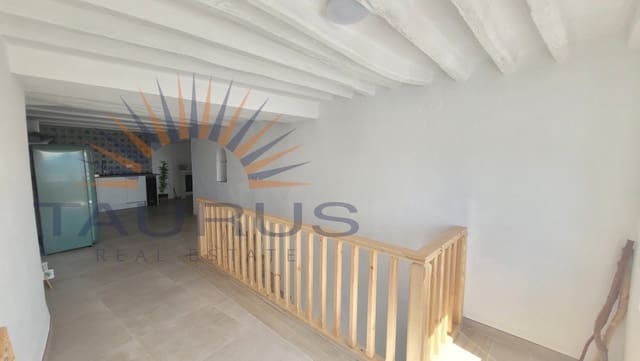 1 makuuhuone Omakotitalo myytävänä paikassa Cómpeta - 169 000 € (Ref: 9243236)