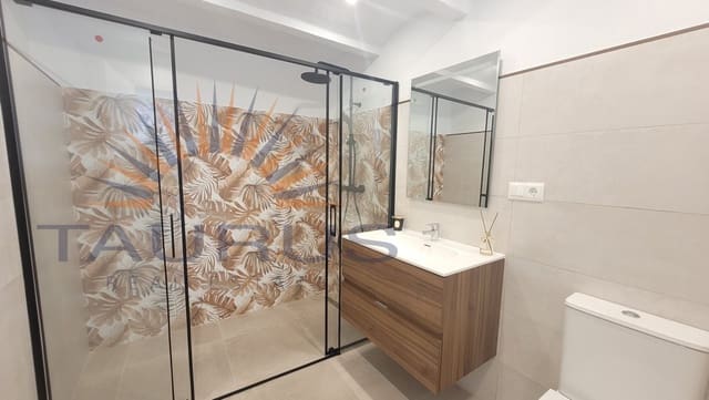 1 makuuhuone Omakotitalo myytävänä paikassa Cómpeta - 169 000 € (Ref: 9243236)