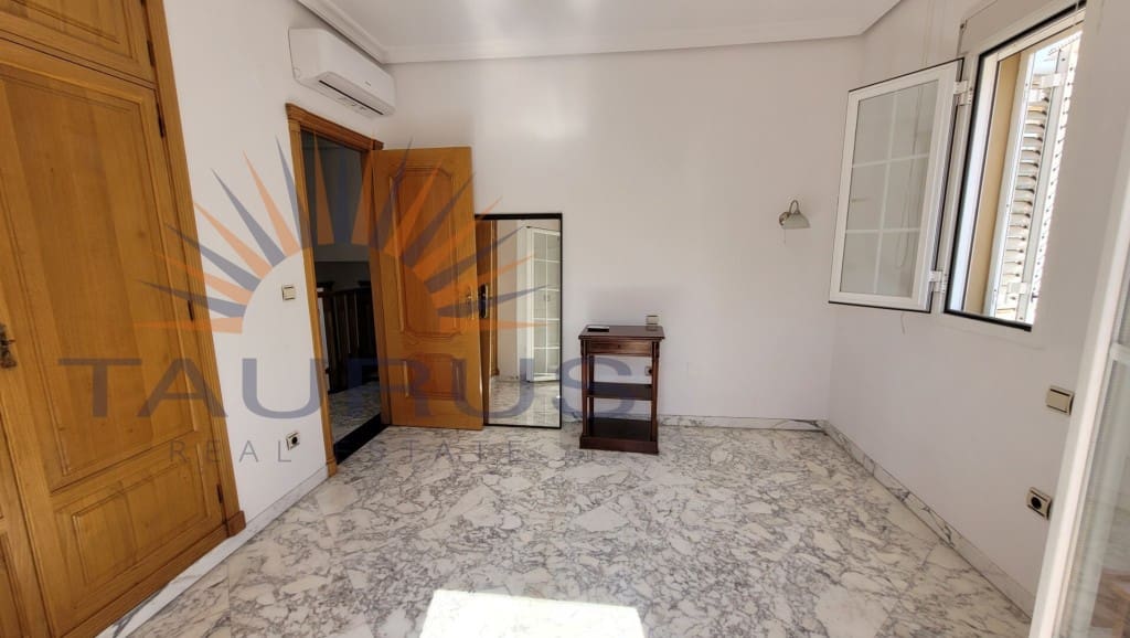 5 soveværelse Villa til salg i Caleta de Velez med garage - € 995.000 (Ref: 9251979)