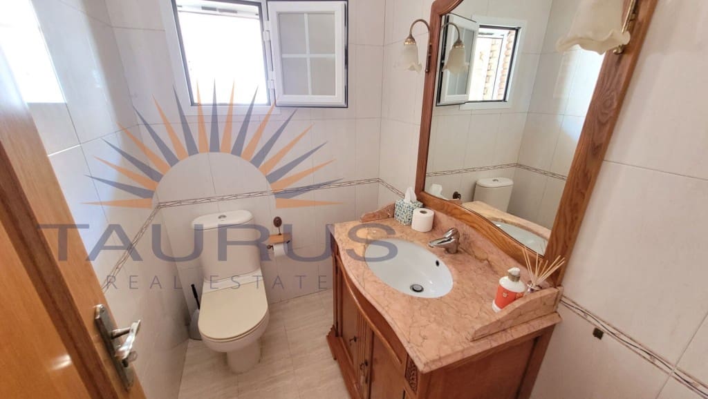 5 soveværelse Villa til salg i Caleta de Velez med garage - € 995.000 (Ref: 9251979)