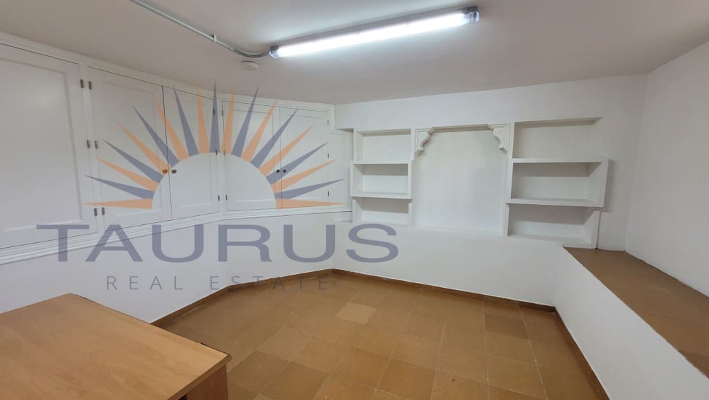 5 soveværelse Villa til salg i Caleta de Velez med garage - € 995.000 (Ref: 9251979)