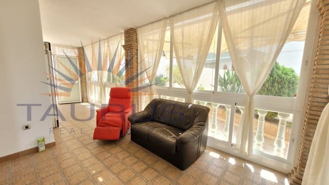 5 soverom Villa til salgs i Caleta de Vélez, Vélez-Málaga med garasje - € 995 000 (Ref: 9251979)