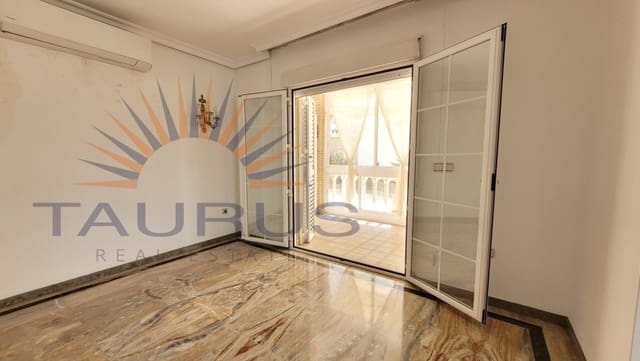 5 soverom Villa til salgs i Caleta de Vélez, Vélez-Málaga med garasje - € 995 000 (Ref: 9251979)