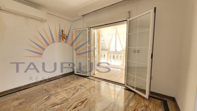 5 soveværelse Villa til salg i Caleta de Vélez, Vélez-Málaga med garage - € 850.000 (Ref: 9251979)