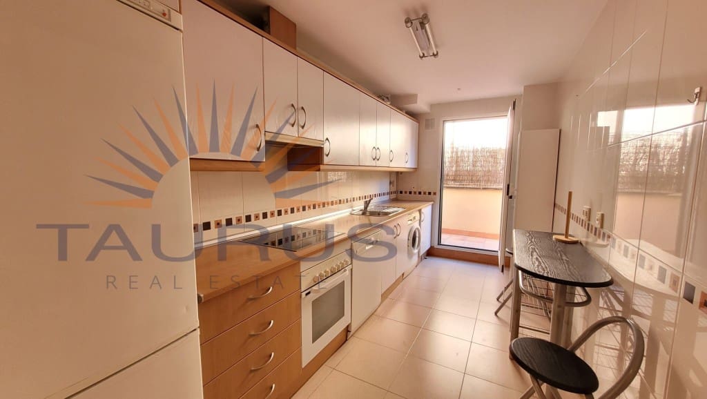 3 soverom Leilighet til salgs i Caleta de Velez med svømmebasseng garasje - € 260 000 (Ref: 9291461)