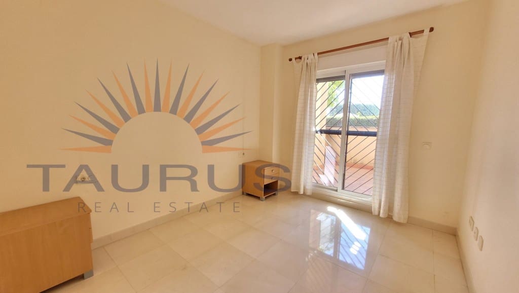 3 soverom Leilighet til salgs i Caleta de Velez med svømmebasseng garasje - € 260 000 (Ref: 9291461)