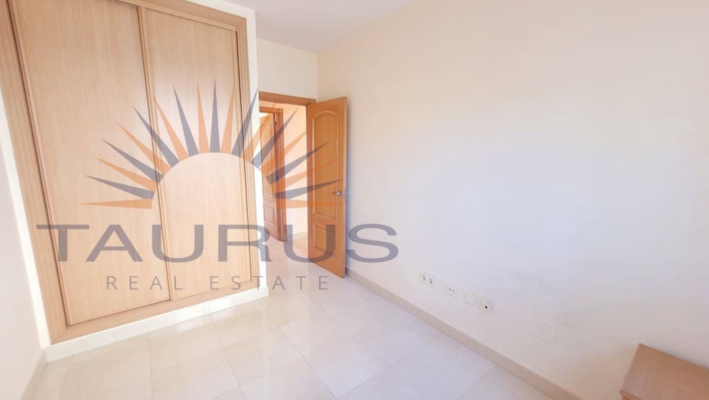 3 soverom Leilighet til salgs i Caleta de Velez med svømmebasseng garasje - € 260 000 (Ref: 9291461)