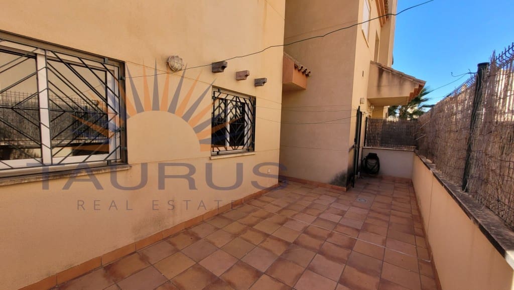 3 soverom Leilighet til salgs i Caleta de Velez med svømmebasseng garasje - € 260 000 (Ref: 9291461)