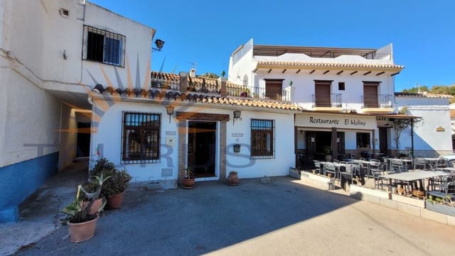 6 sovrum Hus till salu i Comares med pool garage - 324 500 € (Ref: 9300958)