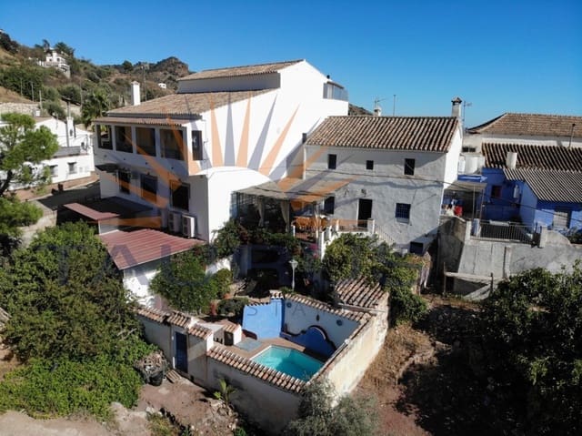 6 sovrum Hus till salu i Comares med pool garage - 324 500 € (Ref: 9300958)