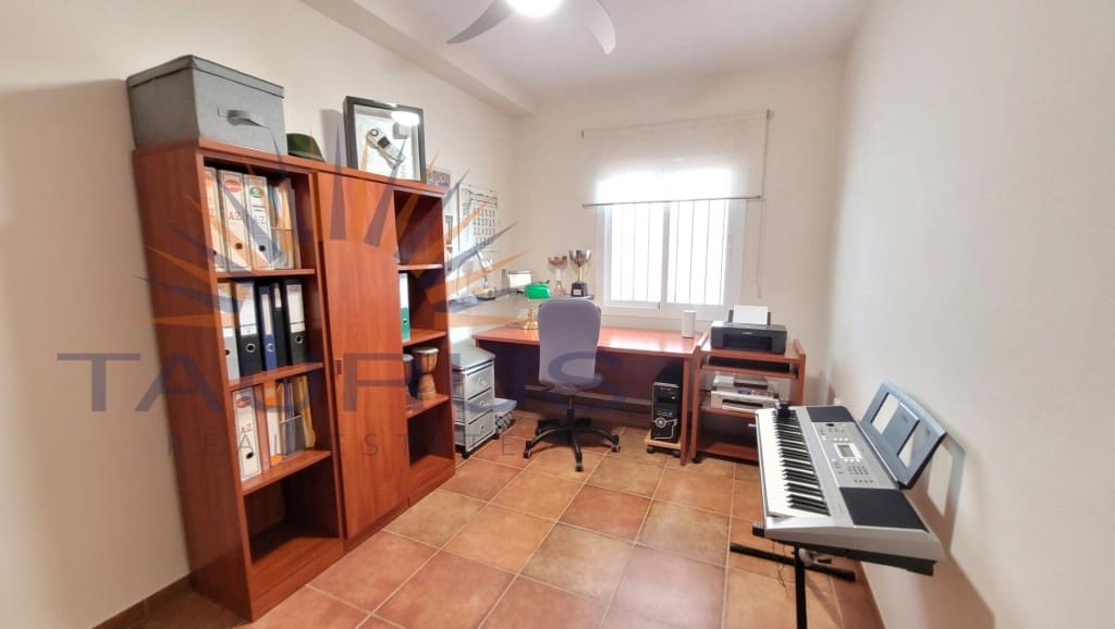 5 soveværelse Villa til salg i Malaga by med swimmingpool garage - € 995.000 (Ref: 9317783)