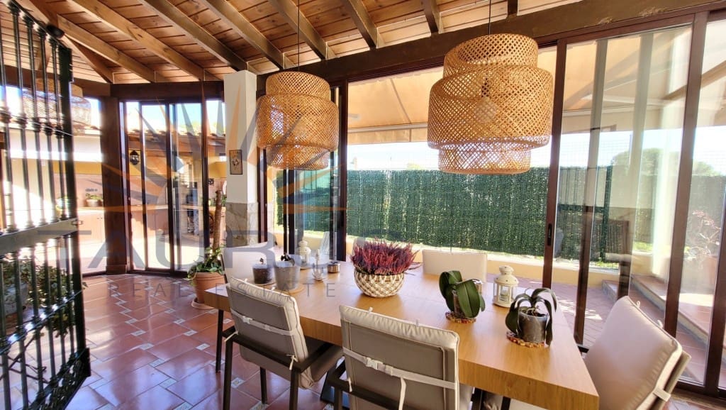 5 soveværelse Villa til salg i Malaga by med swimmingpool garage - € 995.000 (Ref: 9317783)