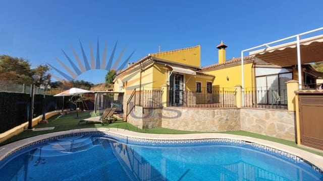 5 sovrum Villa till salu i Pedregalejo, Málaga stad med pool - 995 000 € (Ref: 9317783)