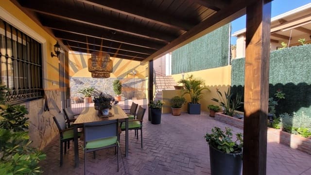 5 sovrum Villa till salu i Pedregalejo, Málaga stad med pool - 995 000 € (Ref: 9317783)