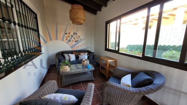5 sovrum Villa till salu i Pedregalejo, Málaga stad med pool - 995 000 € (Ref: 9317783)