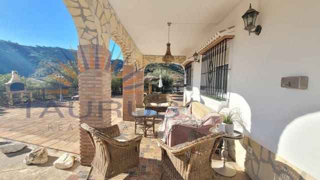 3 bedroom Villa for sale in Cómpeta with pool - € 445,000 (Ref: 9337852)