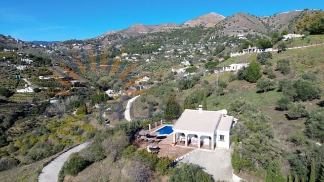 3 bedroom Villa for sale in Cómpeta with pool - € 445,000 (Ref: 9337852)