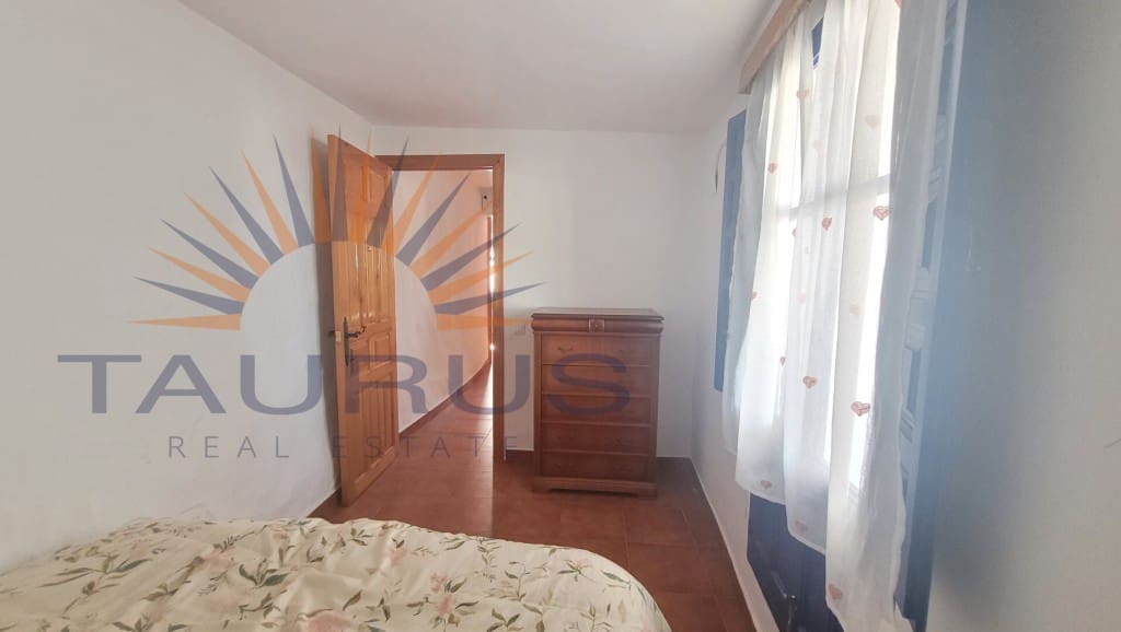 4 soveværelse Byhus til salg i Competa med garage - € 212.000 (Ref: 9337853)