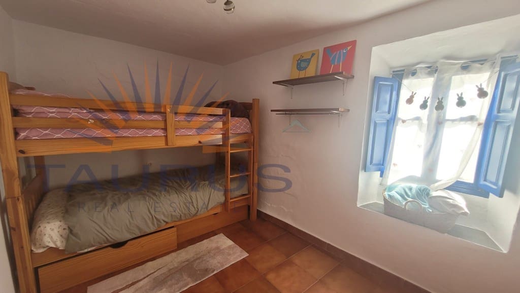 4 soveværelse Byhus til salg i Competa med garage - € 212.000 (Ref: 9337853)