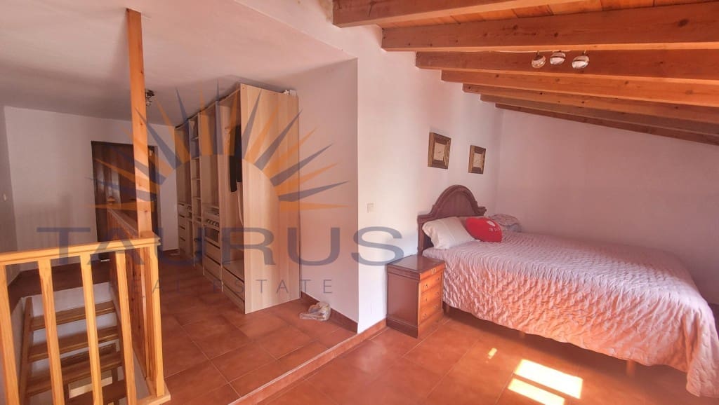 4 soveværelse Byhus til salg i Competa med garage - € 212.000 (Ref: 9337853)