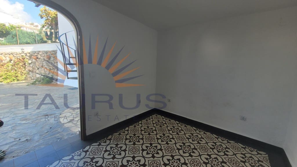 4 soveværelse Byhus til salg i Competa med garage - € 212.000 (Ref: 9337853)