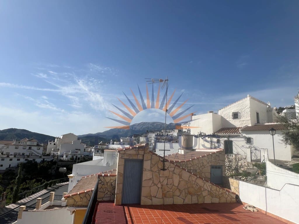 Maison de Ville à vendre à Competa avec garage - 140 000 € (Ref: 9337854)