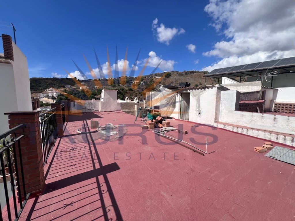 4 slaapkamer Huis te koop in Archez - € 175.000 (Ref: 9337855)